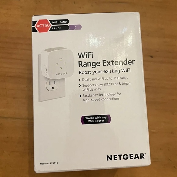 Netgear AC750 Ex3110 Wifi Range Extender Model: EX3110 - Picture 1 of 4
